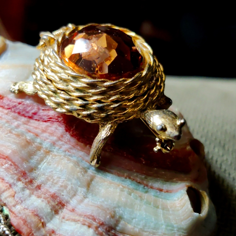 Classic Sarah Coventry Amber Jeweled turtle pin vintage perfume holder